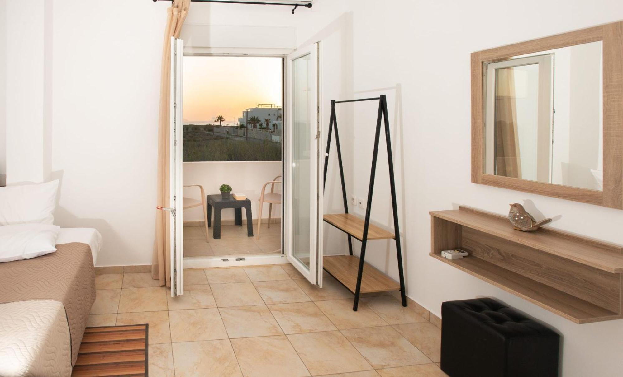 Afrathias Beachhouse - Cretan Hideaway Kalamaki  Exterior photo