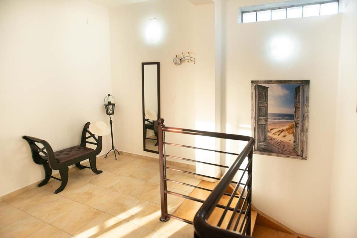 Afrathias Beachhouse - Cretan Hideaway Kalamaki  Exterior photo