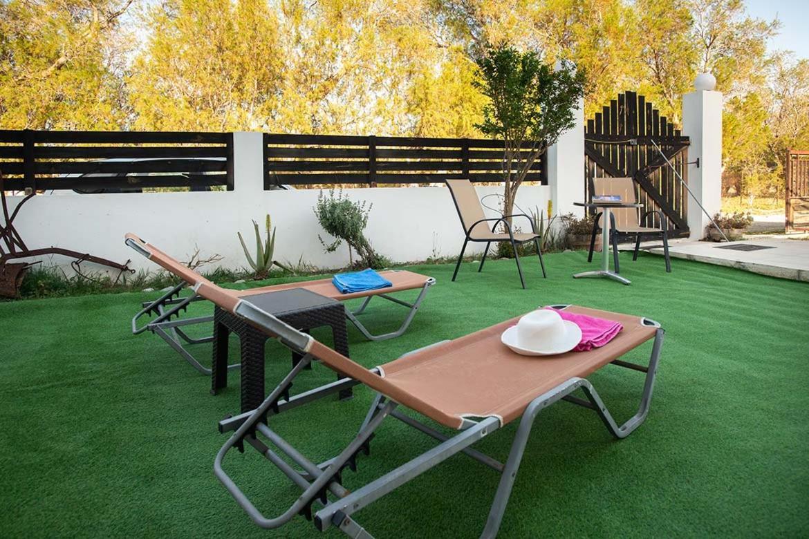 Afrathias Beachhouse - Cretan Hideaway Kalamaki  Exterior photo